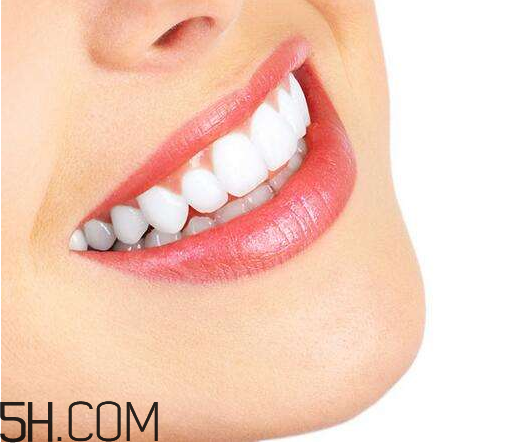 烤瓷牙為什么會有縫隙？烤瓷牙的注意事項有哪些？