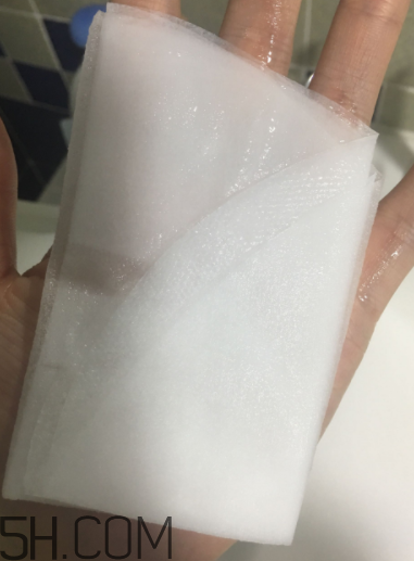 百雀羚小雀幸面膜是補(bǔ)水面膜嗎？什么功效？