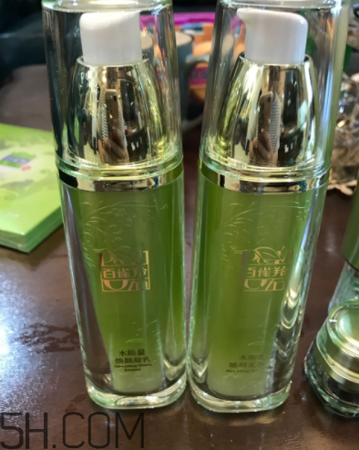 百雀羚水能量套盒適合油皮嗎？適合秋冬用嗎？