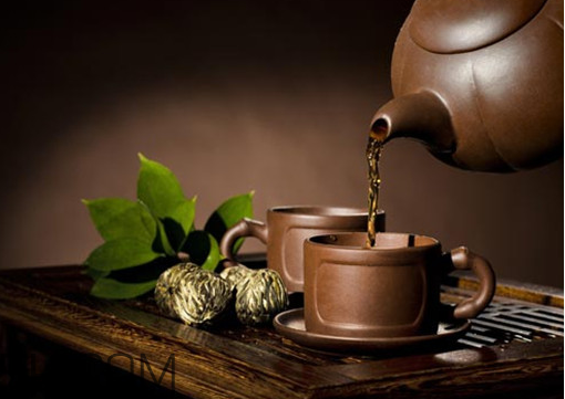 喝茶對牙齒好嗎？喝茶牙齒會變黃嗎？