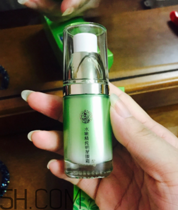 百雀羚明星眼霜什么功效？適合秋冬用嗎？