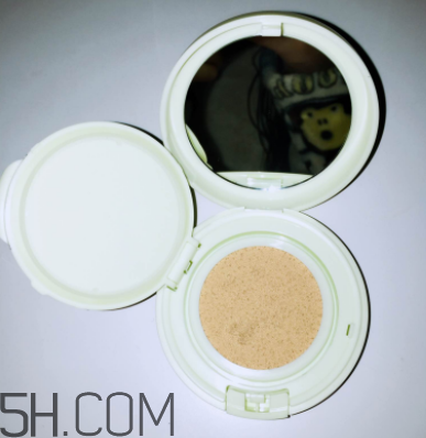 百雀羚三生花氣墊BB持妝效果怎么樣？顯白嗎？