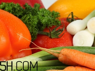 更年期來臨的信號(hào)有哪些？更年期期間的飲食有什么禁忌？