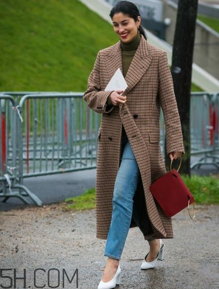 冬天穿九分褲穿什么鞋子？冬天九分褲配什么鞋子好看？