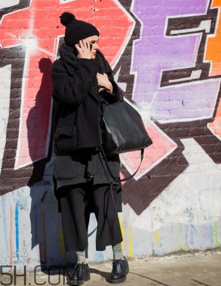 冬天穿九分褲穿什么襪子？冬天穿九分褲腳踝冷怎么辦？