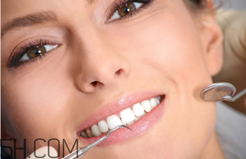 戴牙套可以用電動(dòng)牙刷嗎？牙齒矯正后刷牙要注意什么？