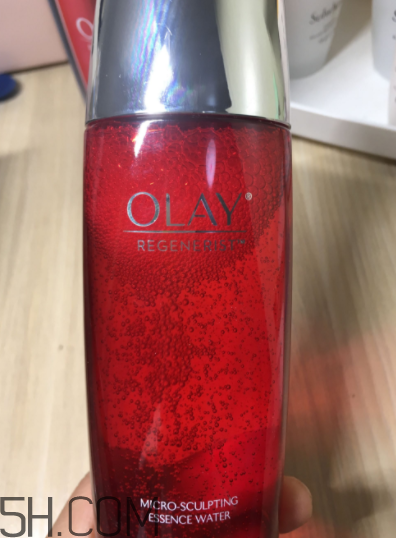 Olay新生活能水是精華水嗎？什么功效？