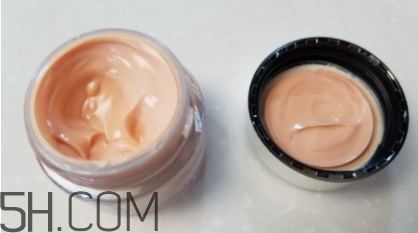 Olay素顏眼霜能遮瑕嗎？適合晚上用嗎？