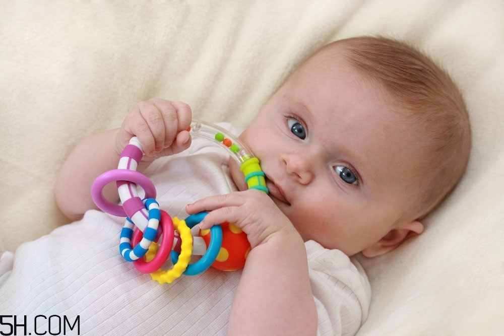 孩子出現(xiàn)皮膚病怎么回事？孩子皮膚病是干燥嗎？