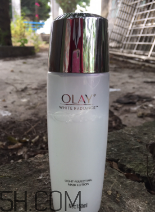 Olay15秒面膜水可以白天用嗎？能見(jiàn)光嗎？