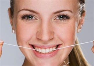 使用牙線(xiàn)的好處和壞處 哪個(gè)牌子的牙線(xiàn)好