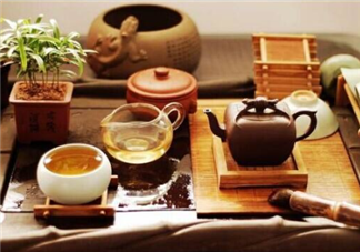 喝茶對牙齒好嗎？喝茶牙齒會變黃嗎？