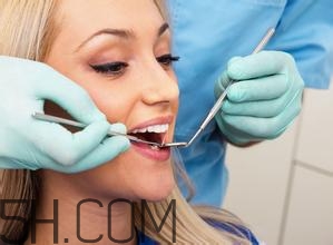 喝咖啡怎么防止牙齒變黃？小蘇打怎樣美白牙齒？