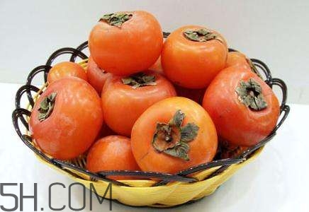 吃完木耳可以吃柿子嗎？木耳和柿子一起吃有什么好處？