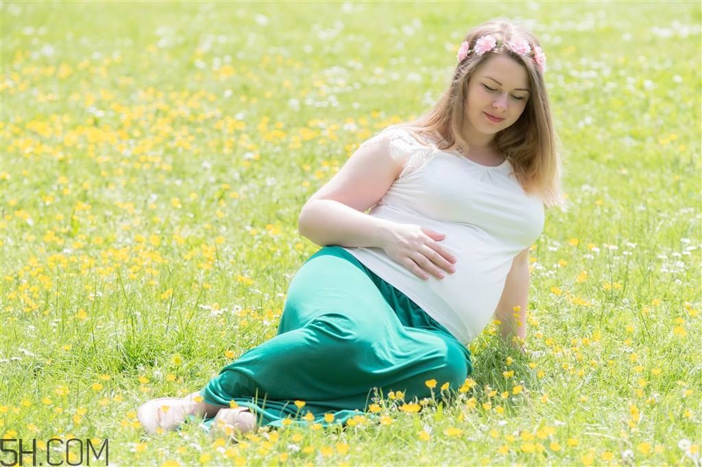 難產(chǎn)主要是什么原因造成的？怎么促使子宮恢復(fù)？