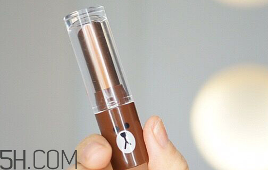 楊樹(shù)林口紅價(jià)格多少錢(qián)？怎樣選擇合適的口紅？