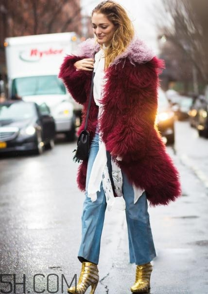 穿短靴怎么配衣服好看？短靴搭配什么上衣？