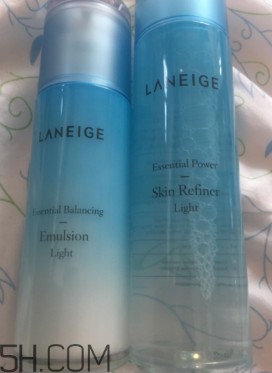 蘭芝水衡水乳套裝什么功效？適合膚質