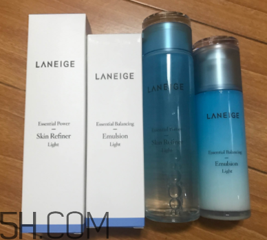 蘭芝水衡水乳套裝什么功效？適合膚質