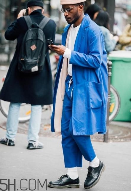 男士九分褲配什么襪子好看？男士九分褲搭配襪子圖片