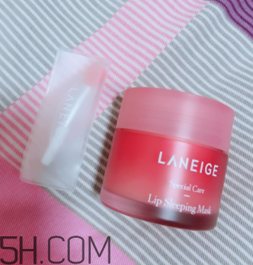 蘭芝夜間唇膜多久用一次？使用頻率