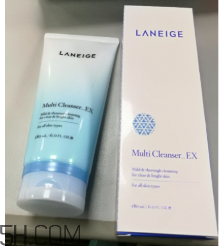 蘭芝潔顏膏有泡沫嗎？能卸妝嗎？