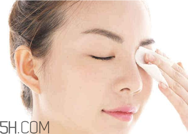 fancl卸妝油特點(diǎn) 日常卸妝的正確步驟