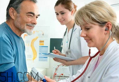 三九貼可以治氣管炎嗎 三九貼能治高血壓嗎 三九貼可以治氣管炎嗎 三九貼能治高血壓嗎