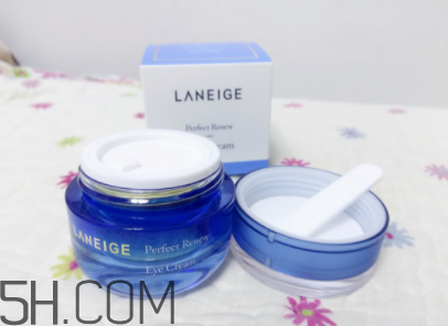 蘭芝致美眼霜油不油？長(zhǎng)脂肪粒嗎？