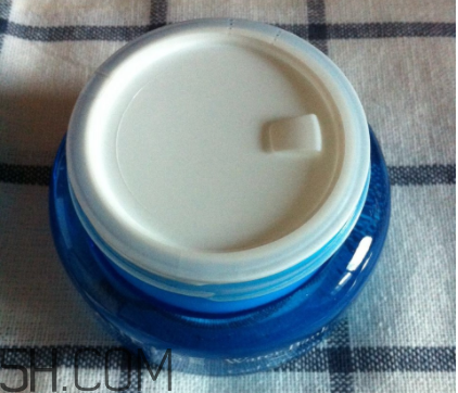 蘭芝新水酷面霜適合什么季節(jié)？什么膚質(zhì)？