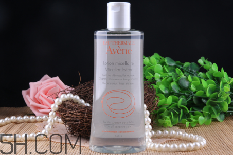 不卸妝睡覺(jué)的危害有哪些？好用的卸妝濕巾推薦