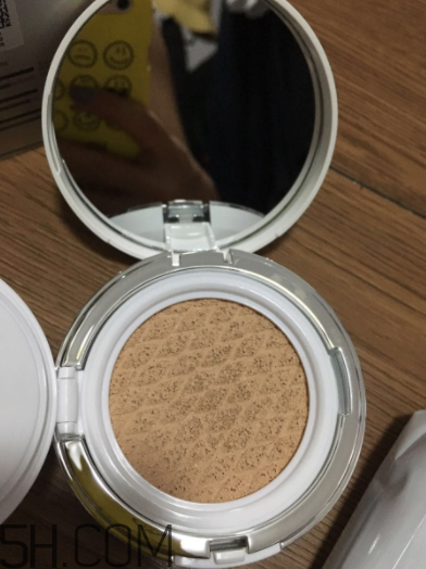 蘭芝啞光氣墊霜能防曬嗎？有哪些功效？