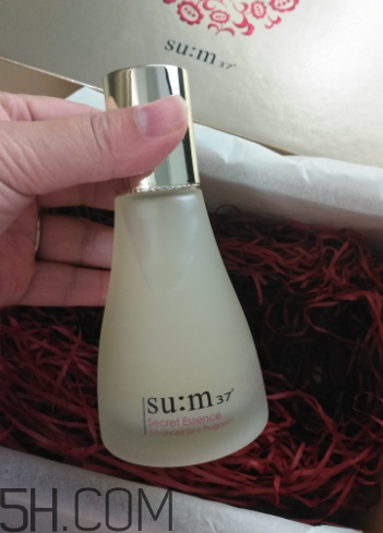 SUM37呼吸魔法精華是乳液嗎？用在哪一步？