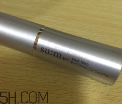 sum37悅色口紅沾杯嗎？持妝效果怎么樣？