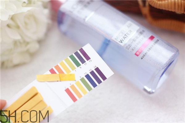 卸妝水對(duì)皮膚有傷害嗎？歐萊雅三合一卸妝水使用測(cè)評(píng)