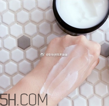 ysl名模肌密卸妝膏好用嗎？卸妝膏適合卸哪個(gè)部位？