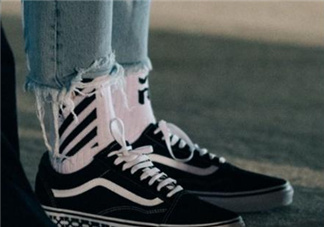 男士九分褲配什么襪子好看？男士九分褲搭配襪子圖片