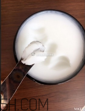 ysl名模肌密卸妝膏好用嗎？卸妝膏適合卸哪個(gè)部位？