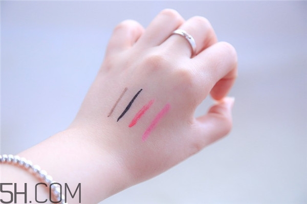 卸妝水對(duì)皮膚有傷害嗎？歐萊雅三合一卸妝水使用測(cè)評(píng)