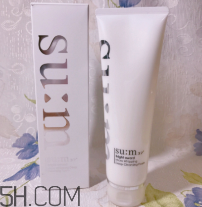 sum37泡沫潔面膏洗后緊繃嗎？干皮能用嗎？