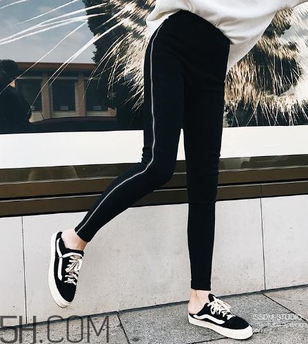 黑色褲子掉色怎么辦？黑色褲子怎么洗不掉色？