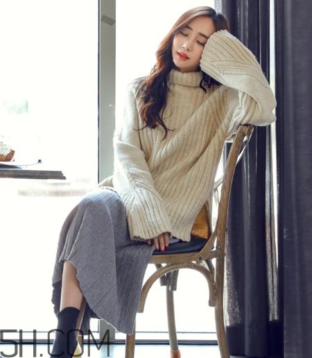 杏色和駝色哪個(gè)顯白？杏色和駝色哪個(gè)好看？