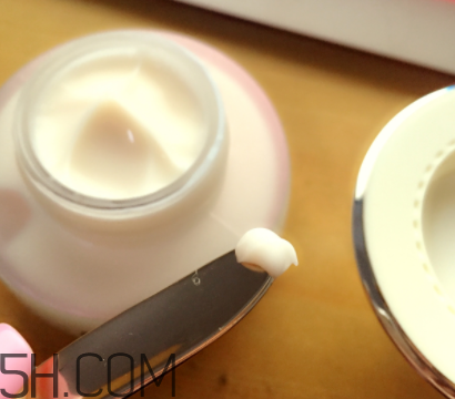 su:m37度呼吸面霜什么功效？適合什么年齡？