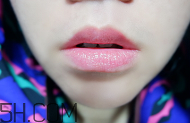 sum37呼吸唇釉是什么香味？香味好聞嗎？