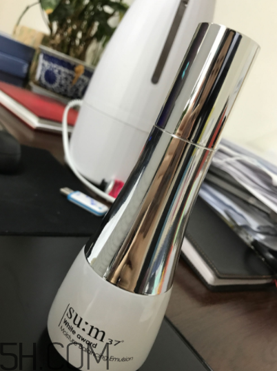 sum37度呼吸保濕乳油不油？適合什么膚質？