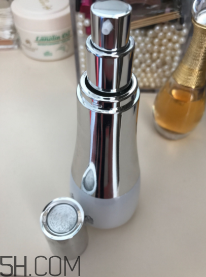 sum37度呼吸保濕乳油不油？適合什么膚質？