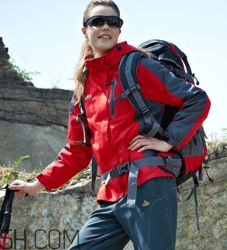 三合一沖鋒衣保暖嗎？三合一沖鋒衣能過冬嗎？