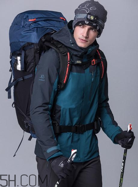 沖鋒衣軟殼好還是硬殼好？沖鋒衣軟殼和硬殼的區(qū)別