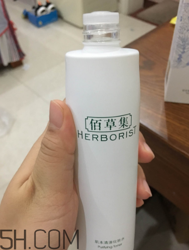 佰草集化妝水正確使用方法 佰草集化妝水使用心得 佰草集化妝水正確使用方法 佰草集化妝水使用心得