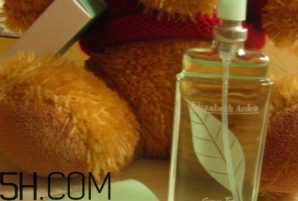 雅頓第五大道香水適合年齡 第五大道香水和綠茶香水哪個好聞